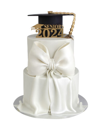 Graduation Cake 33